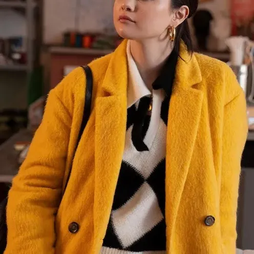 Coat LJB in Selena | Yellow Only the Murders Building Gomez