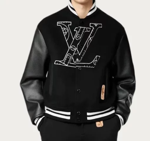 Louis Vuitton Leather Aviator Jacket BLACK. Size 46