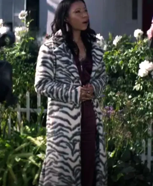 You S03 Shalita Grant White Tiger Print Trench Coat