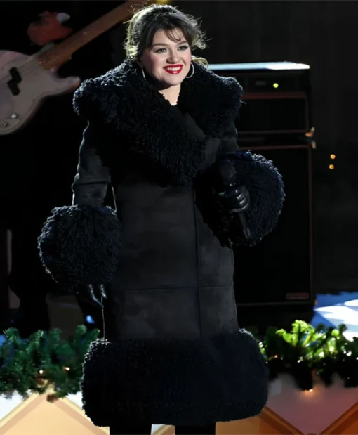 Kelly Clarkson Rockefeller Center Black Fur Coat