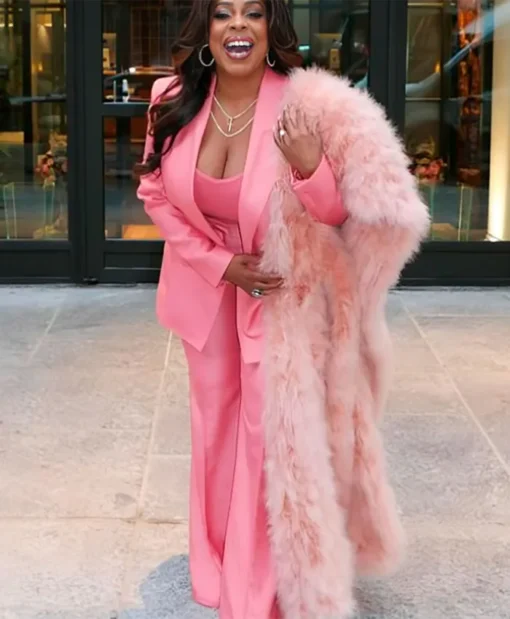 Buy Now Good Morning America Niecy Nash Pink Suit For Men And Women